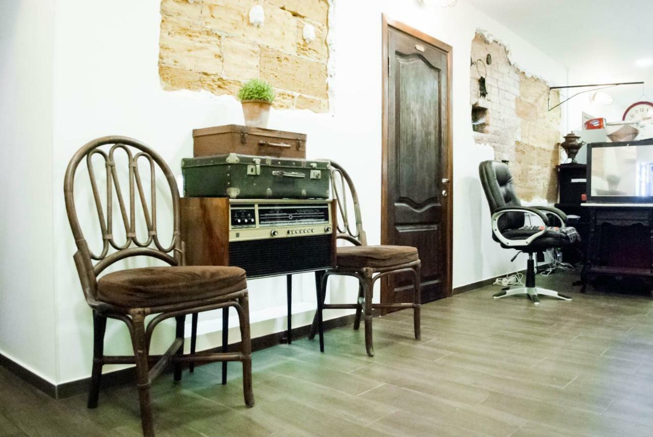 أوديسا Hostel Uyutniy Dvorik المظهر الخارجي الصورة